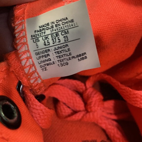 Double tongue converse - Picture 6 of 6